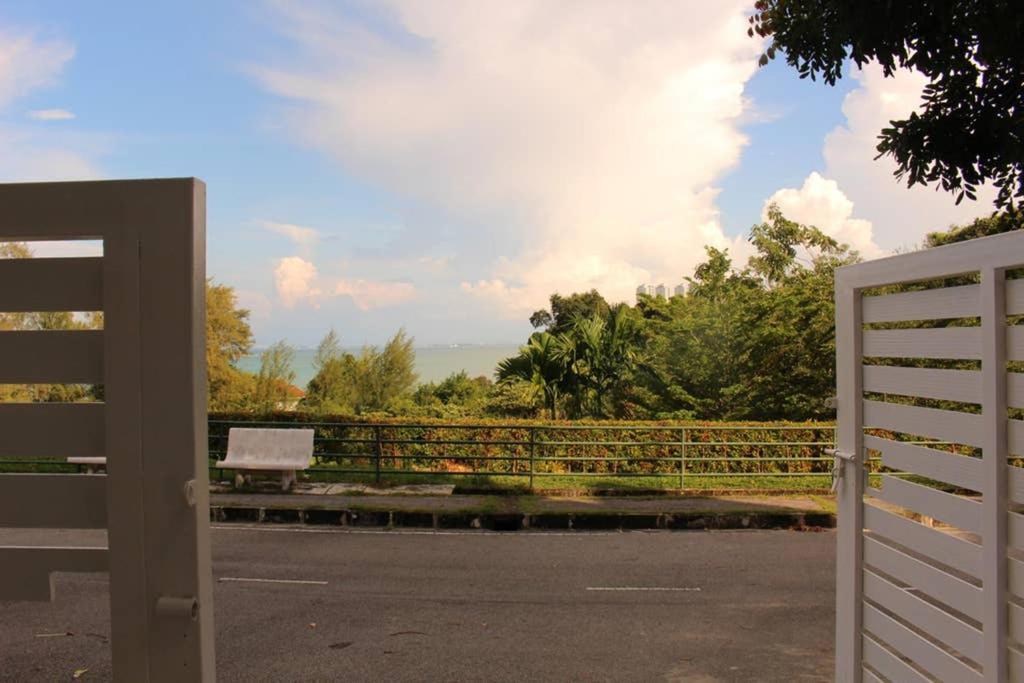 New Seaview Cozy Modern Beach House Tanjung Bungah  Luaran gambar